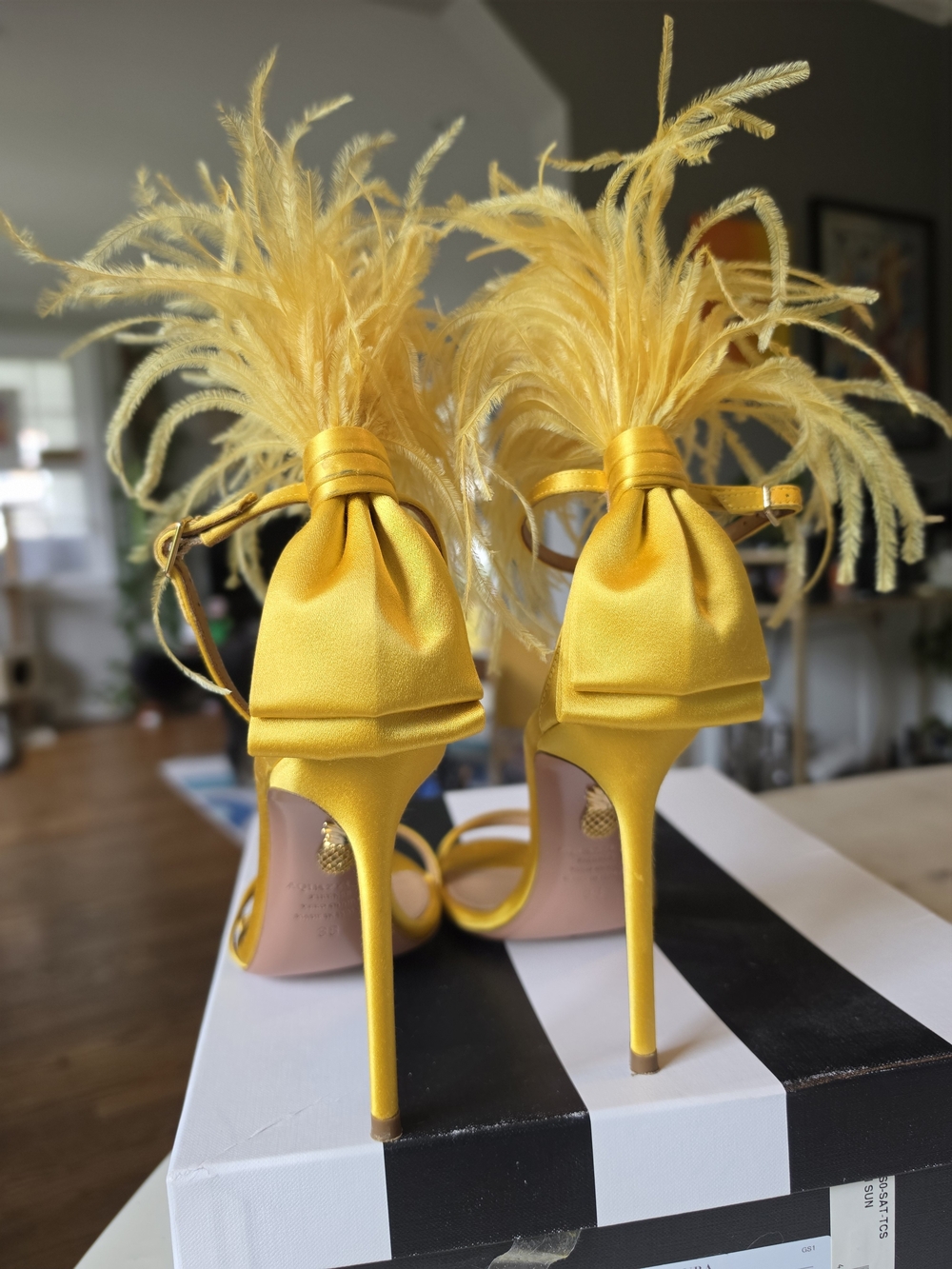 Aquazzura Concerto Feather Stiletto Sandals In Tuscan Sun Size 38/8 - Picture 6 of 13